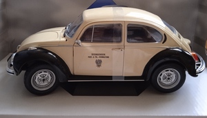 Prodám model Volkswagen Beetle 1303
